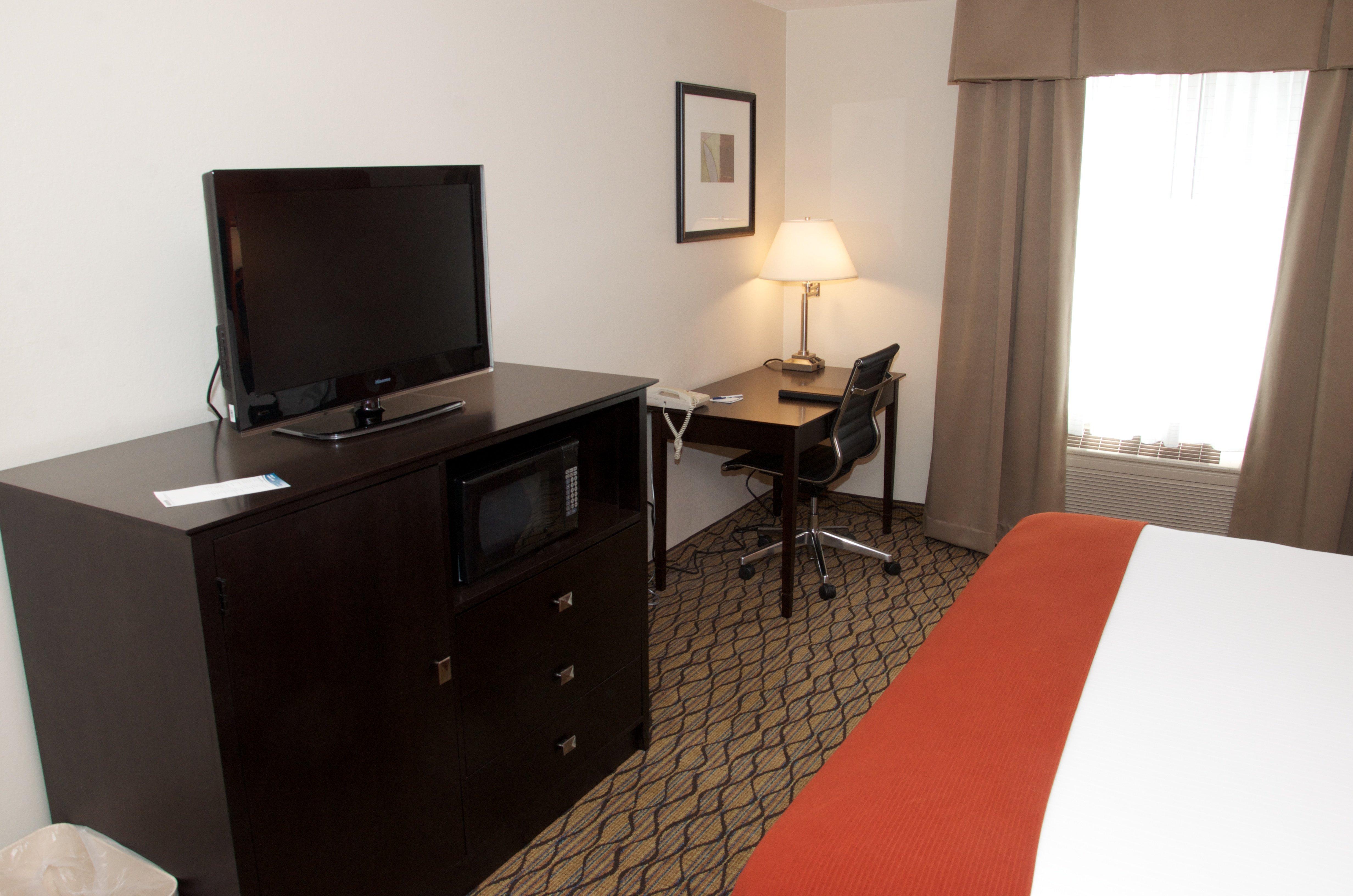 Holiday Inn Express Hotel & Suites Cadillac By Ihg Exteriör bild