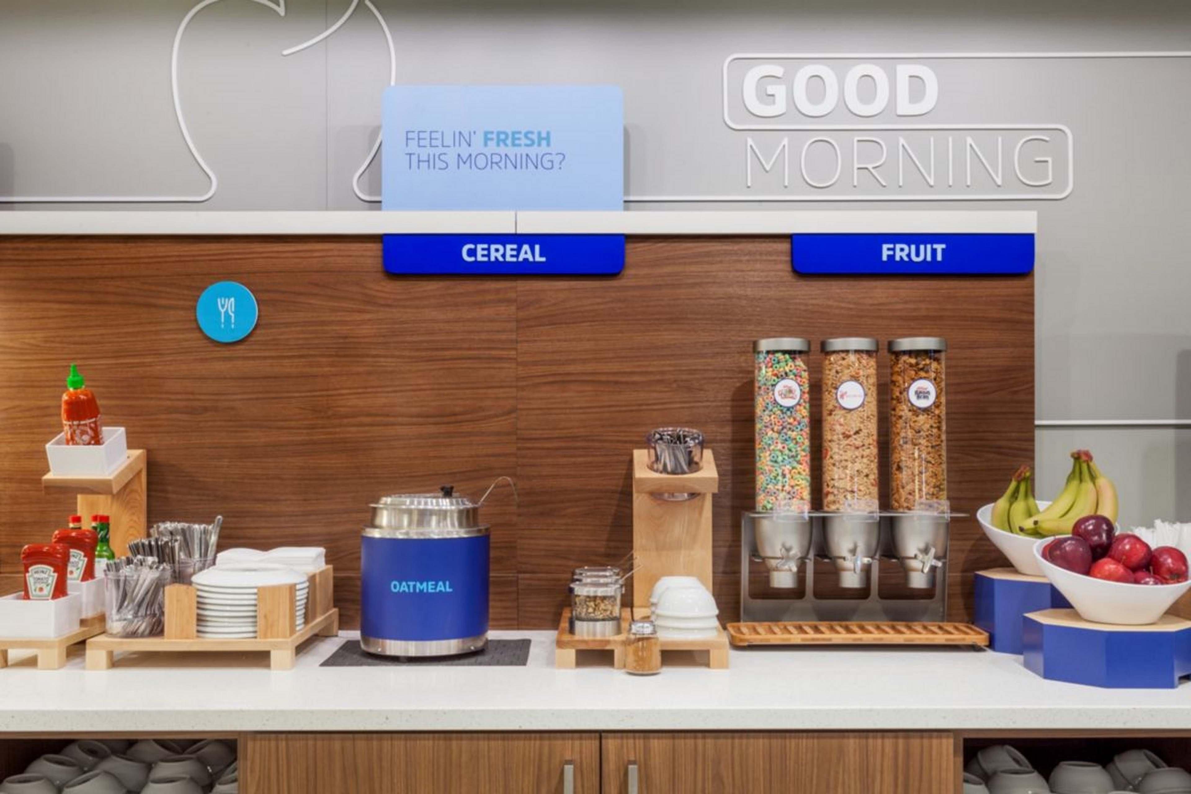 Holiday Inn Express Hotel & Suites Cadillac By Ihg Exteriör bild